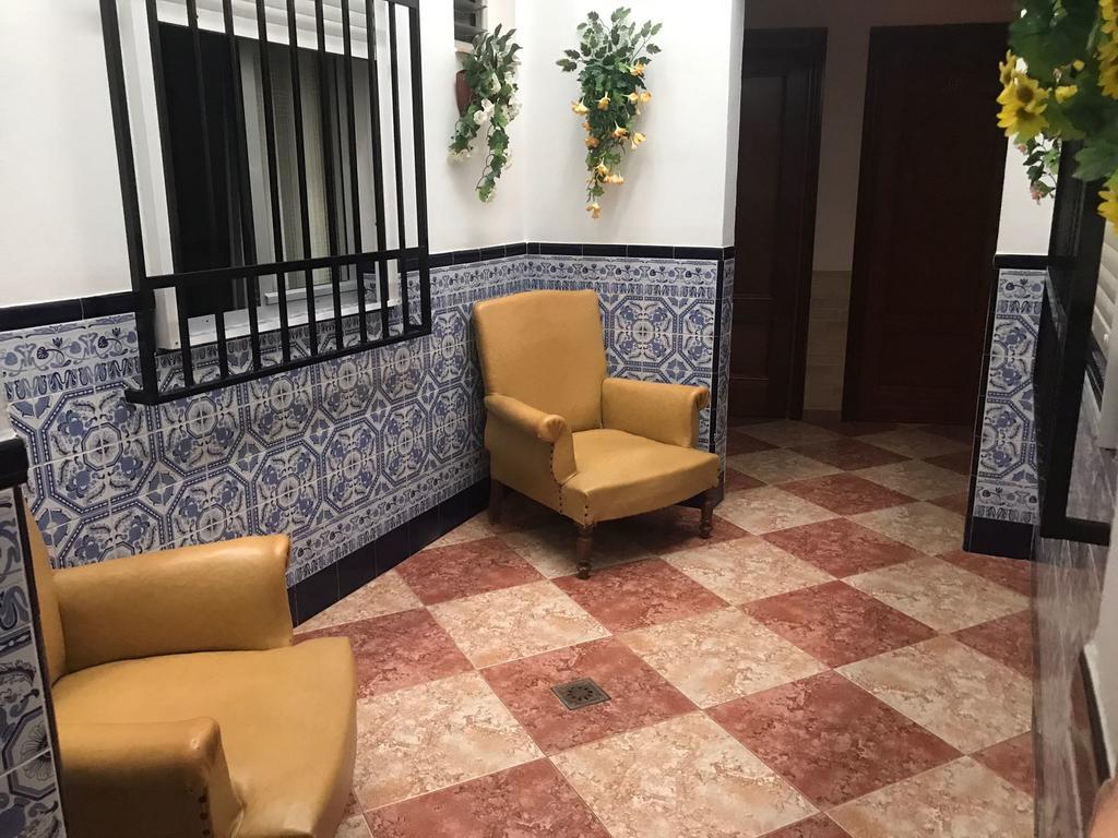 Hostal Bar San Pedro Mairena De Alcor Kültér fotó