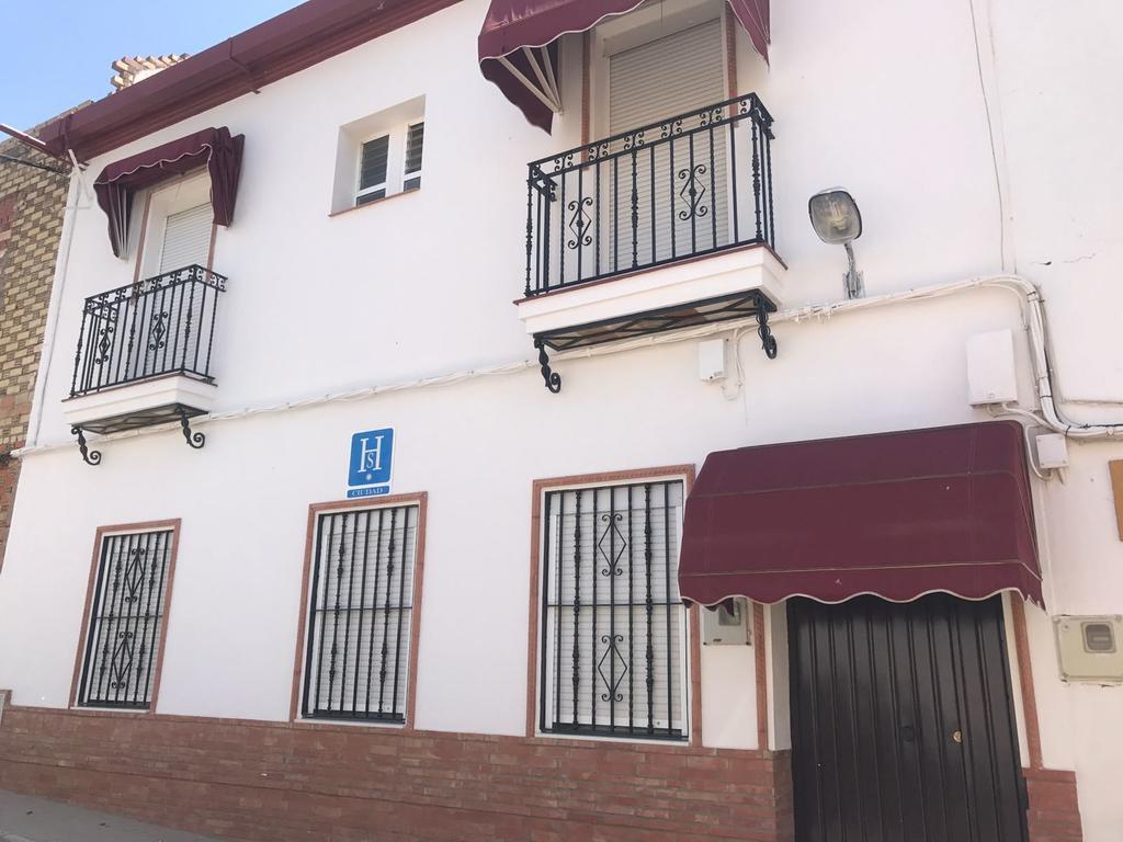 Hostal Bar San Pedro Mairena De Alcor Kültér fotó