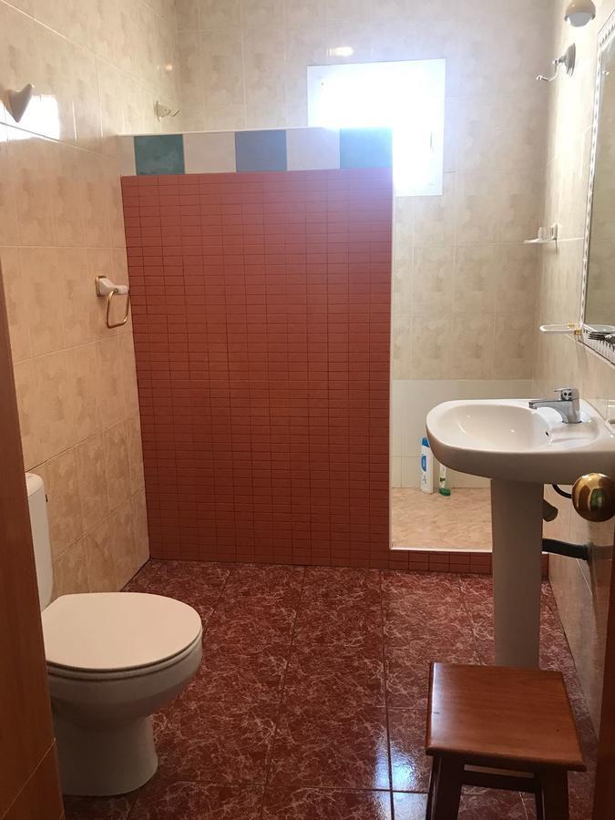Hostal Bar San Pedro Mairena De Alcor Kültér fotó